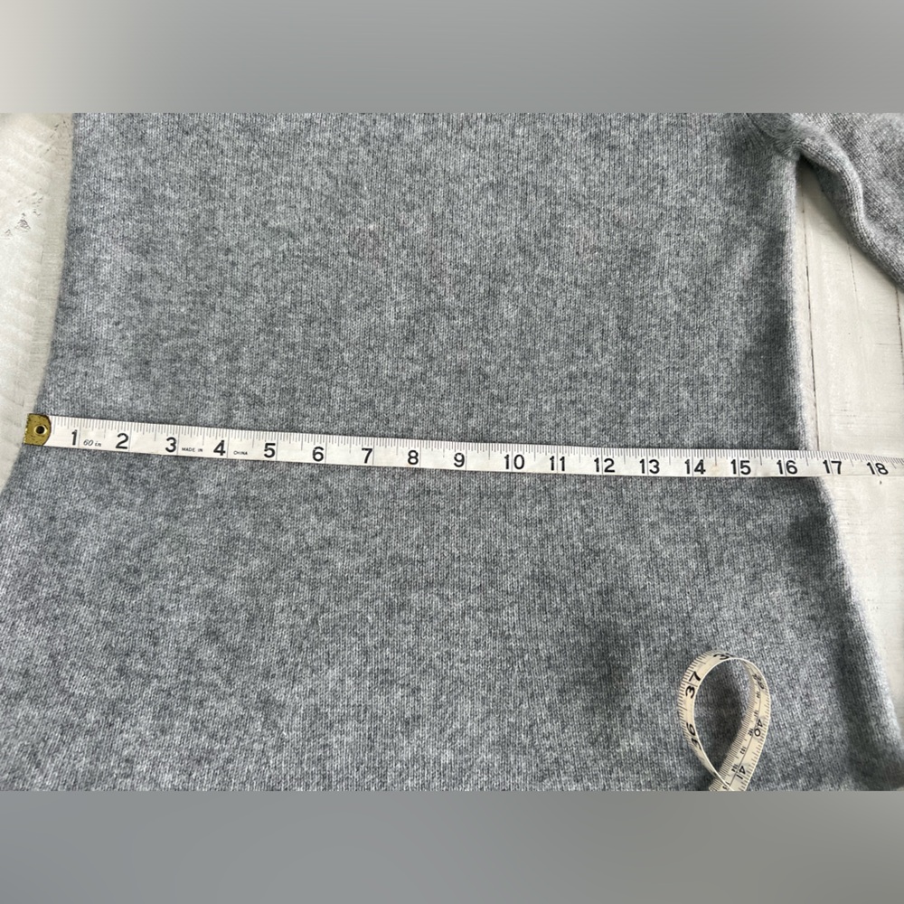 Theory Gray Long-Sleeve Dress - Picture 4 of 10